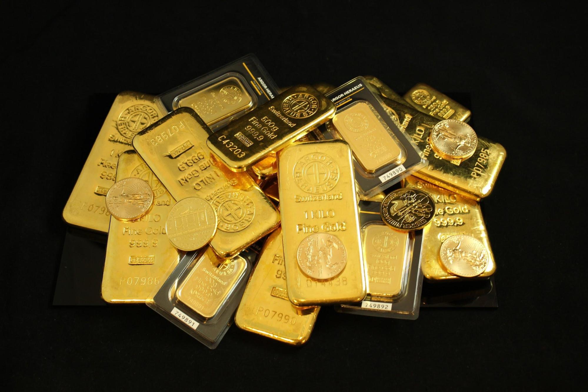 Buying Gold Coins vs Buying Gold Bars Tips