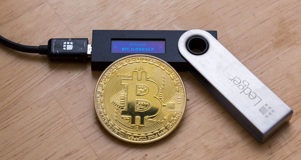 How Many Coins Can the Ledger Nano S Hold? - Crypto Head