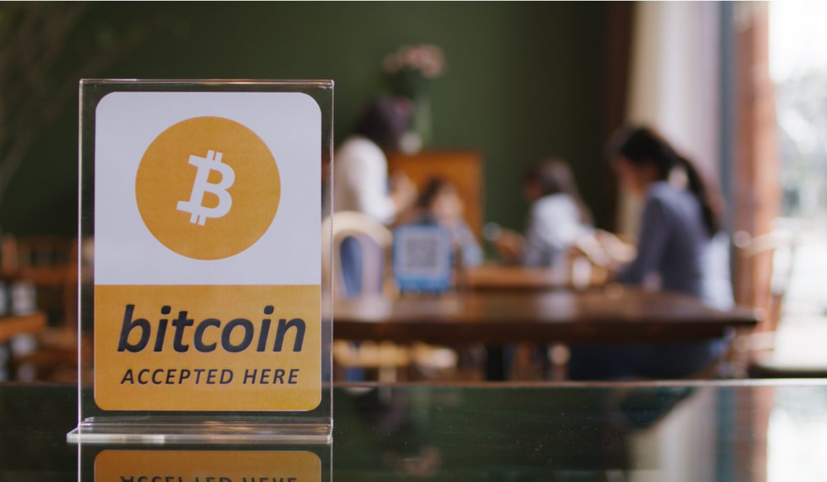 Pros and Cons of Accepting Bitcoin in Restaurants
