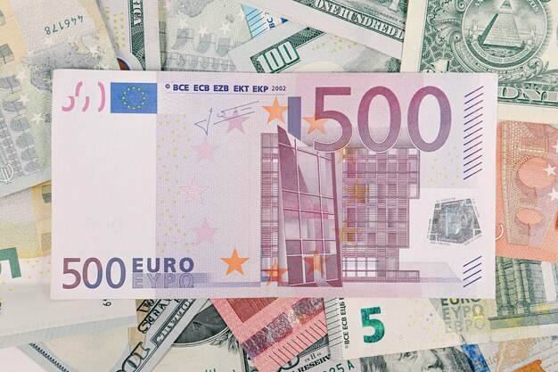 Euros (EUR) to Bitcoins (BTC) - Currency Converter