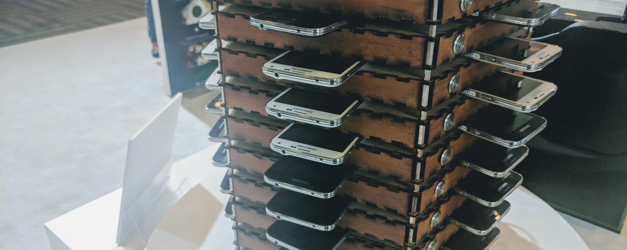 How to Turn Your Smartphone into a Crypto Mining Rig