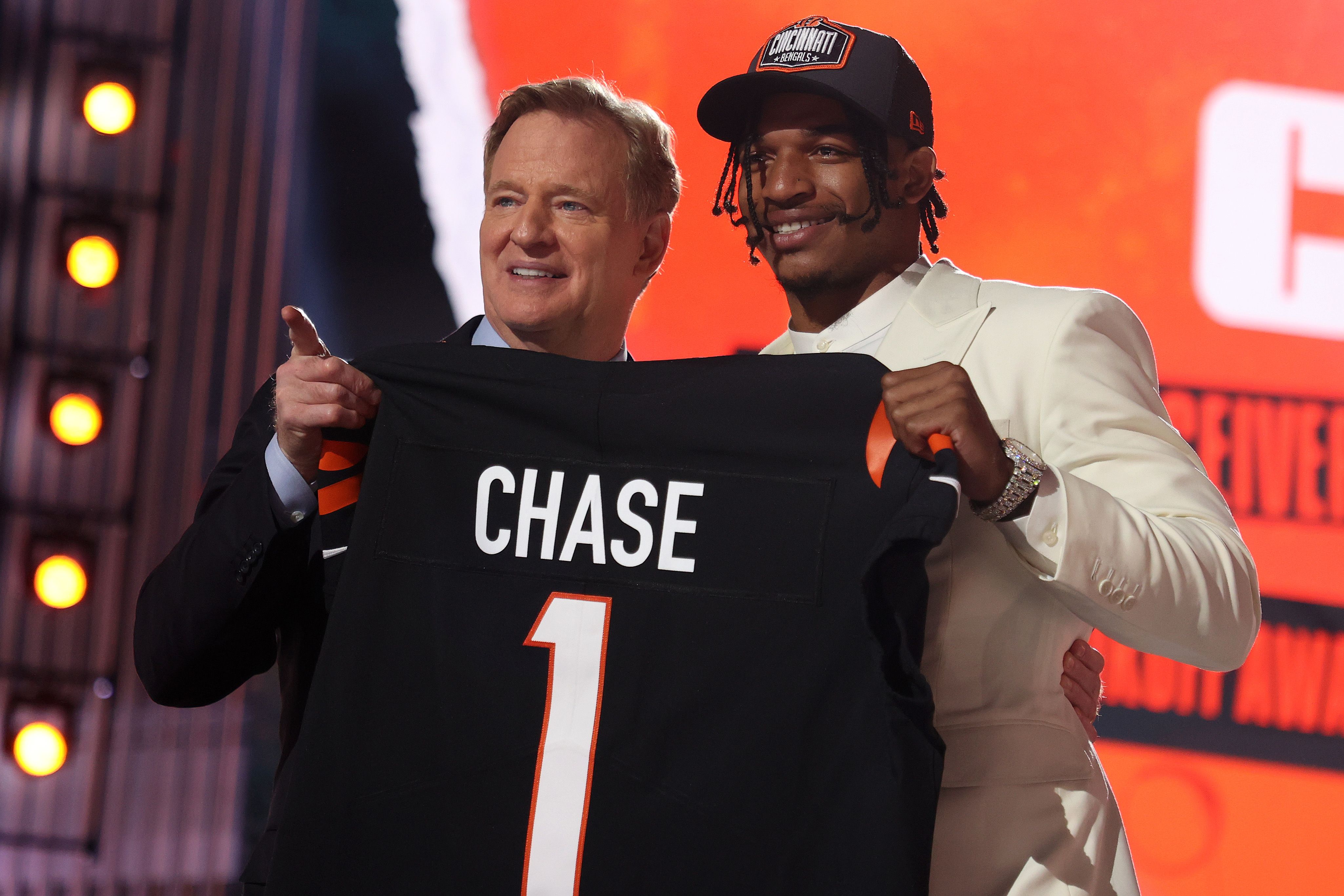 NFL Draft rookie contract scale: Here’s how much each player will earn - Yahoo Sports