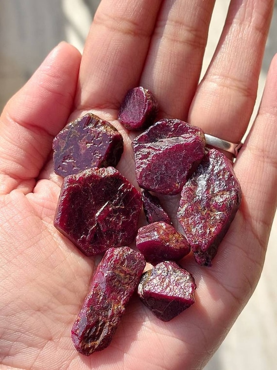 Ruby Rough Stone - Rough Ruby Zosite Wholesale Supplier from Jaipur