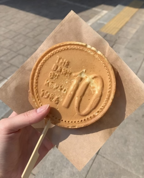 Get The Viral Korean Coin Bread At Parkway Parade | bitcoinhelp.fun