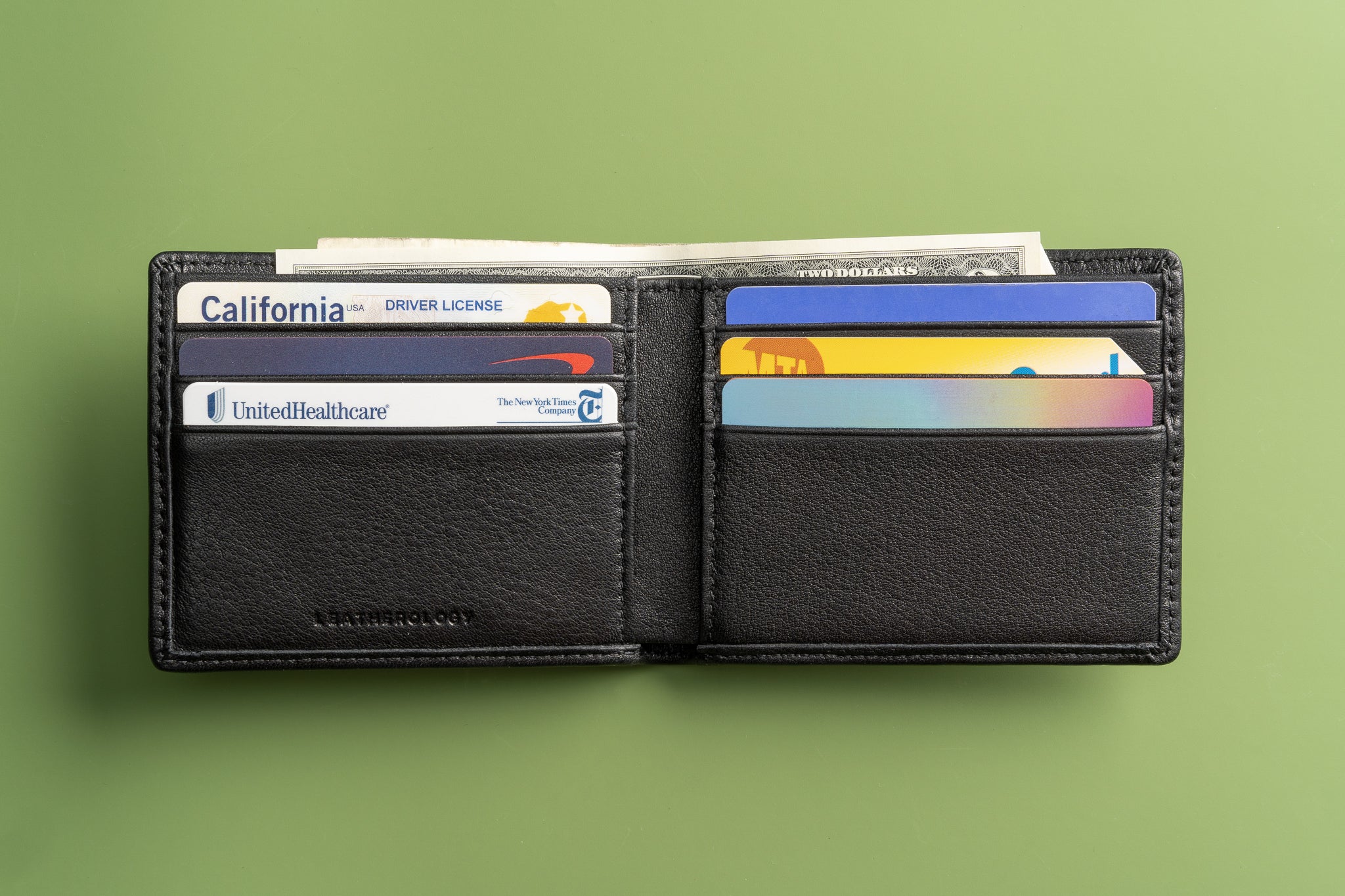 27 Best Slim Wallets for Men ( Minimalist EDC Wallet Review)