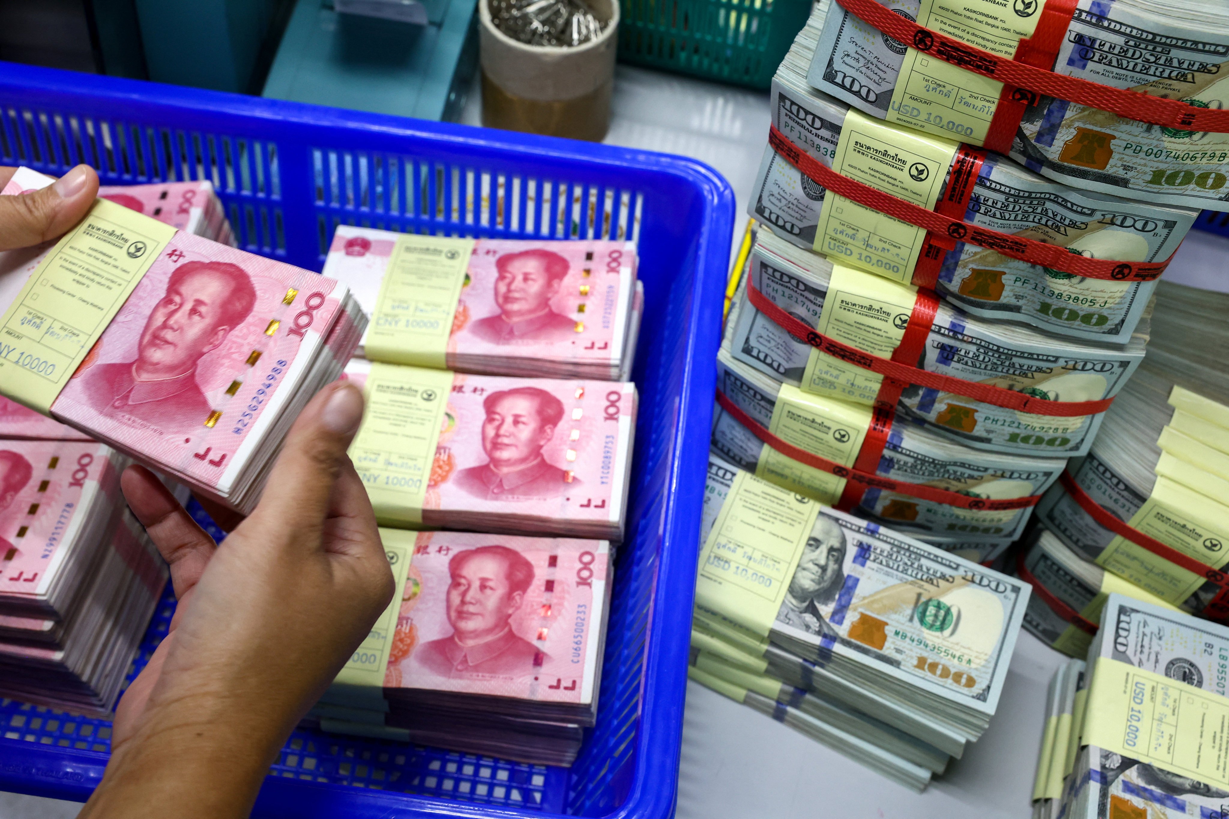 How to Exchange Money in China: U.S. Dollars to Yuan