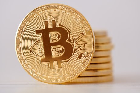 First US listed ETFs holding spot Bitcoin start trading today | Saxo