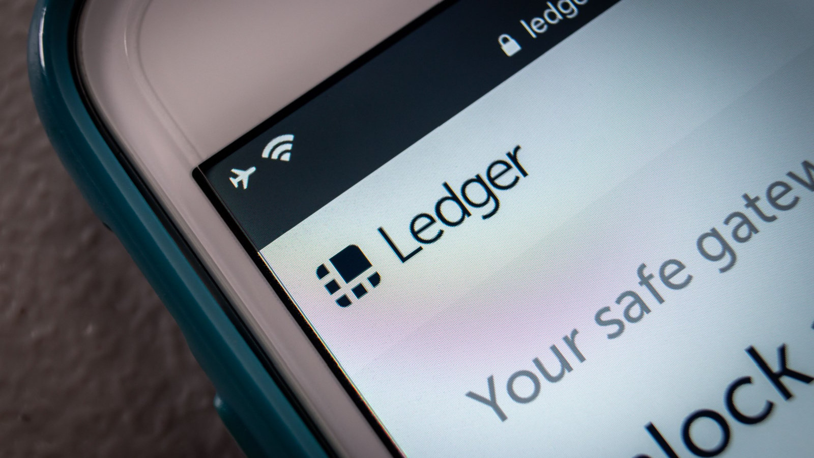 Coinbase & Ledger: Streamlining Crypto Access for New Users | FinTech Magazine