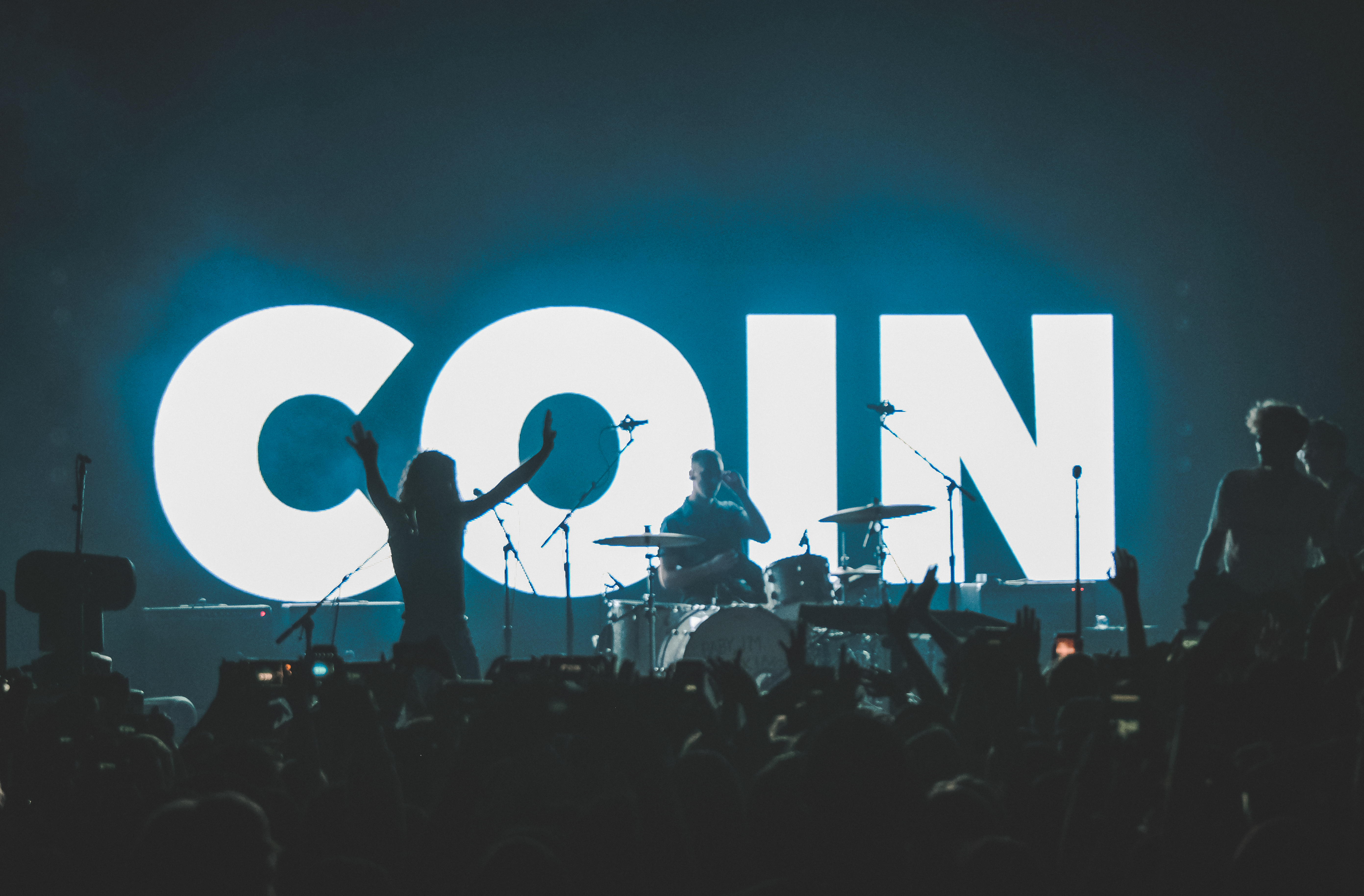 COIN – The Vogue