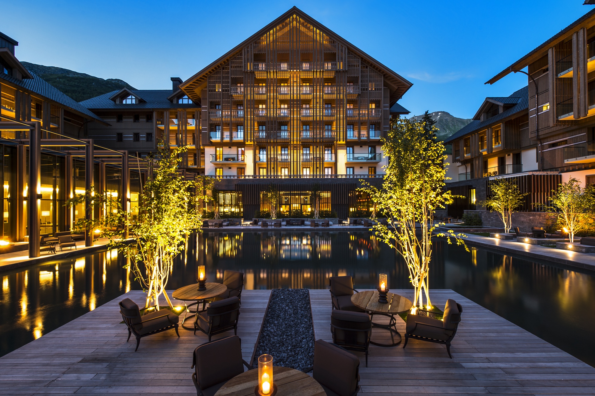 Top Luxurious Hotels That Accept Bitcoin Payments — The Remote Retreat