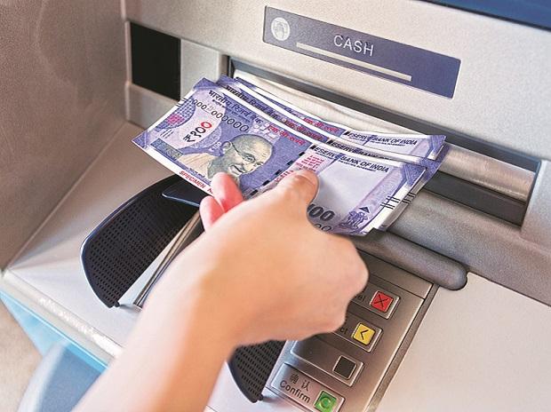 9 Easy Steps To Withdraw Money From ATM Machine