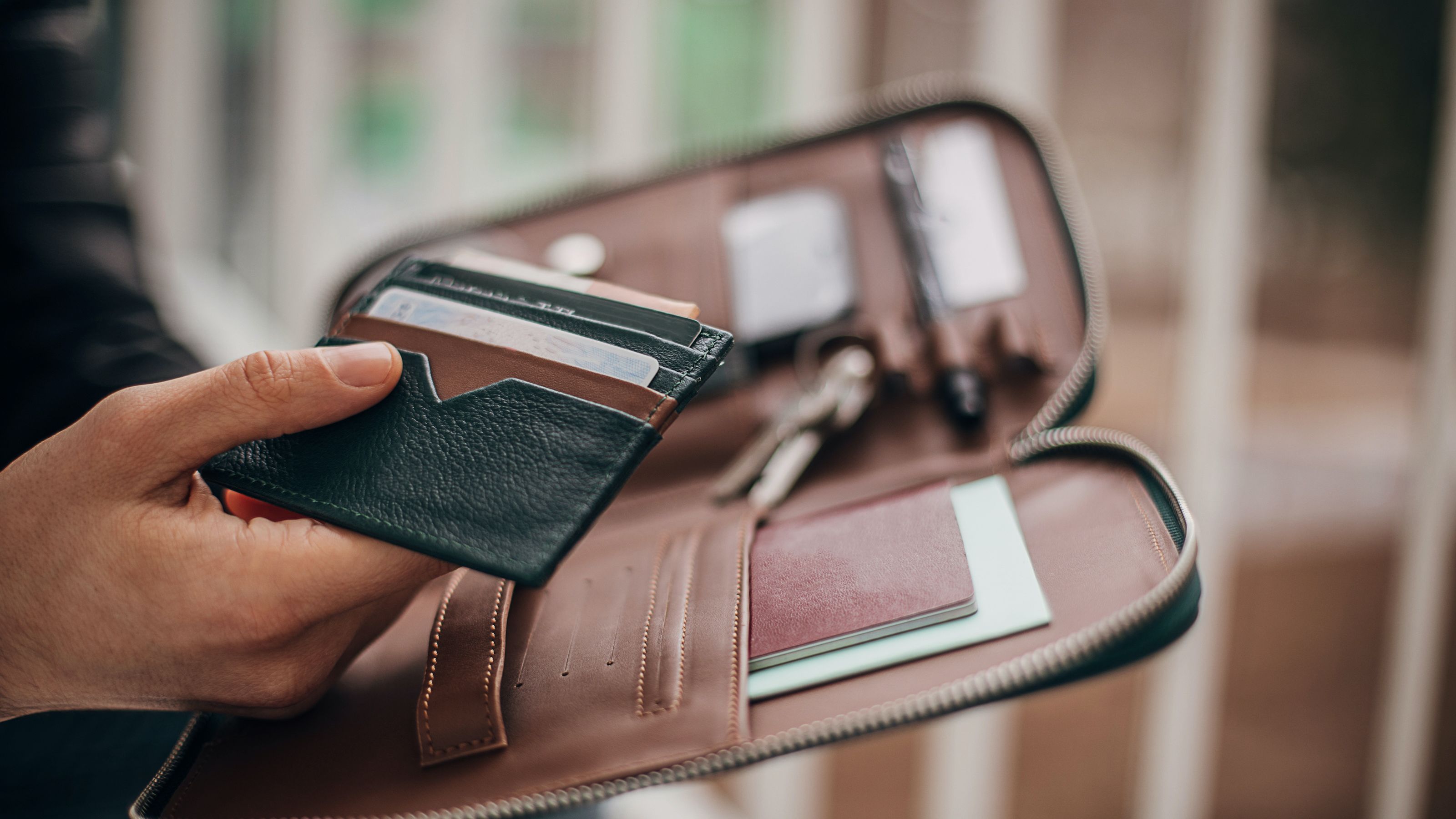 Secure wallets – Travel Gear